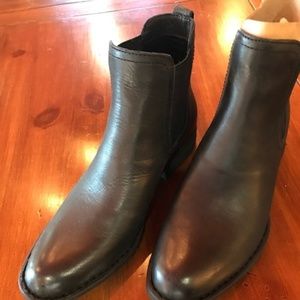 Born - B.O.C. NEW Casco black leather boot Size 8